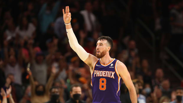 Frank Kaminsky (credit: Mark J. Rebilas-USA TODAY Sports)